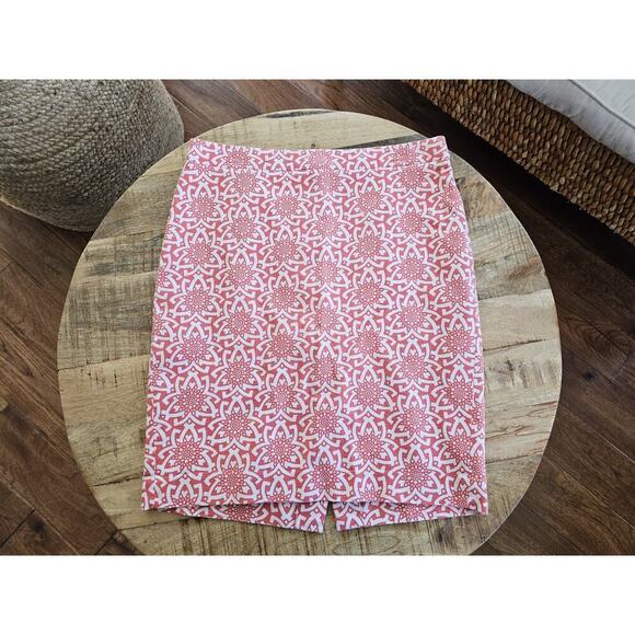 J. Crew Factory Dresses & Skirts - J. Crew Coral Medallion Print Basketweave Cotton Pencil Skirt Women's 8